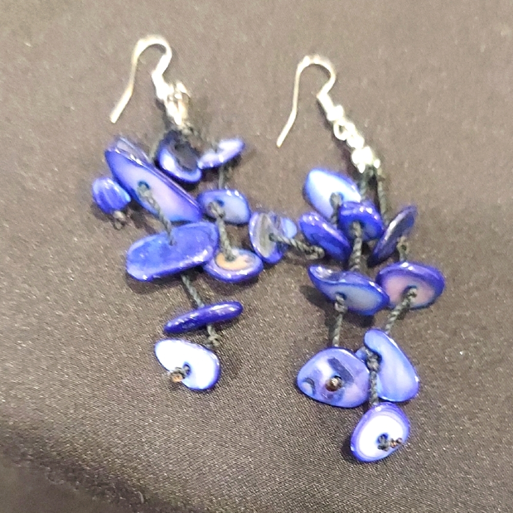 Blue Light Weight Dangle Earrings